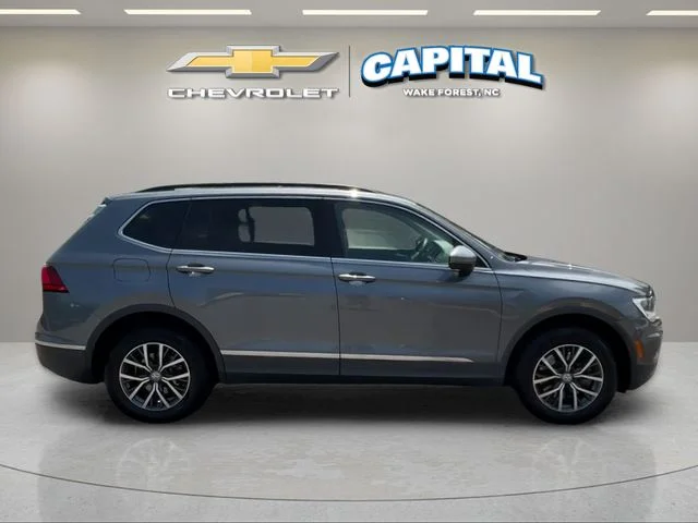 Used 2020 Gray Volkswagen 2.0T SE image 6