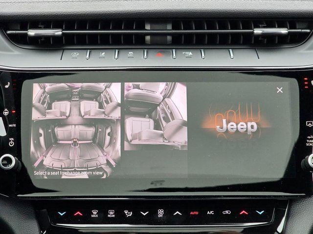 New 2026 Silver Zynith Exterior Paint Jeep Limited image 37