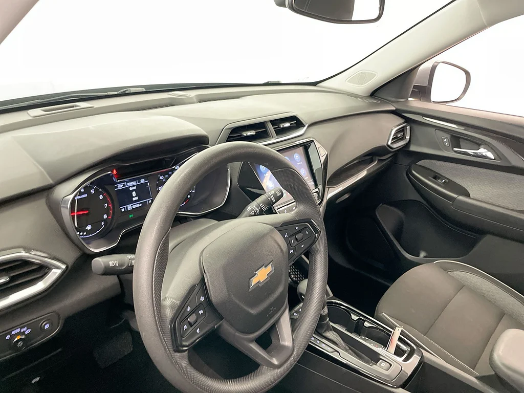 Used 2023 Sterling Gray Metallic Chevrolet LT image 10