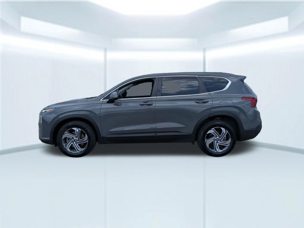 Used 2023 Gray Hyundai SE image 2