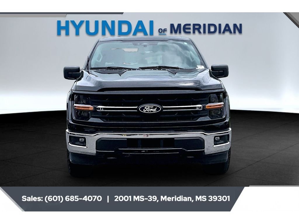 Used 2025 Agate Black Metallic Ford XLT image 3