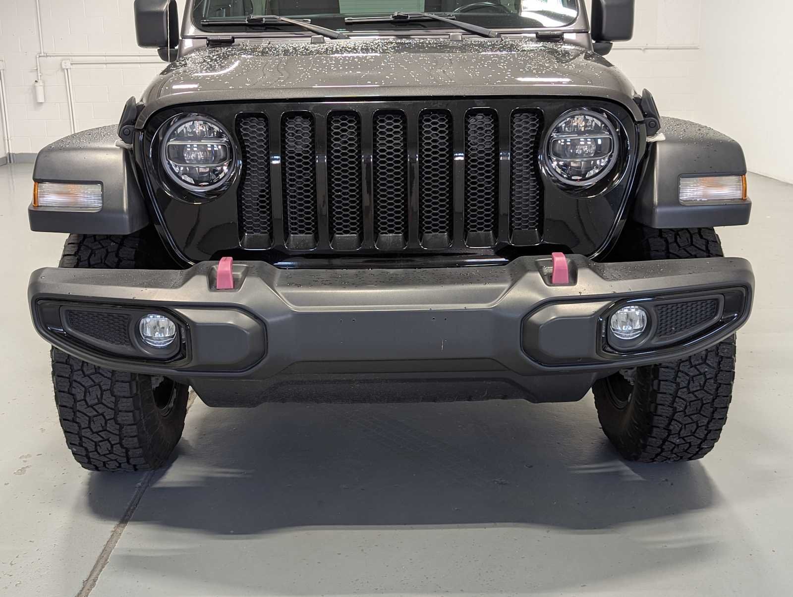 Used 2021 Granite Crystal Clearcoat Metallic Jeep Unlimited Willys image 2