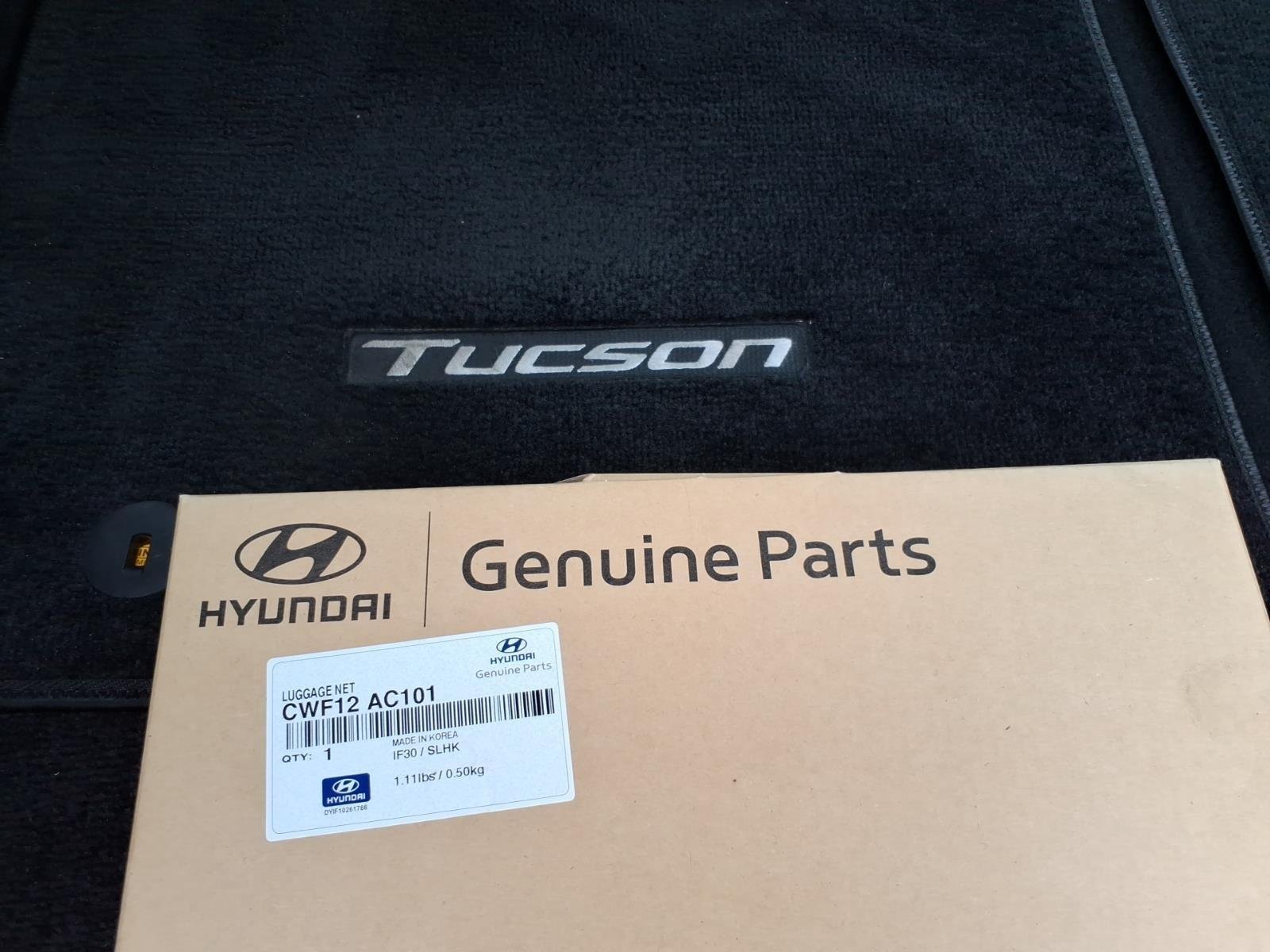 Used 2024 Shimmering Silver Hyundai SE image 32