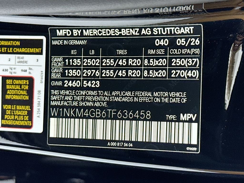 New 2026 Black Mercedes-Benz GLC 300 image 32