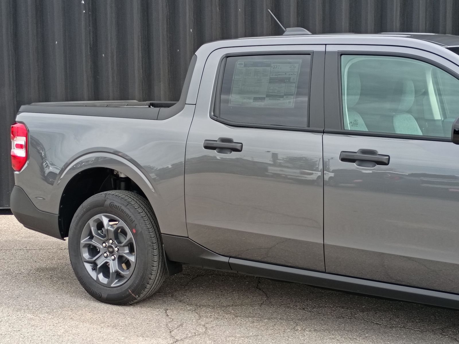 View vehicle photo 5