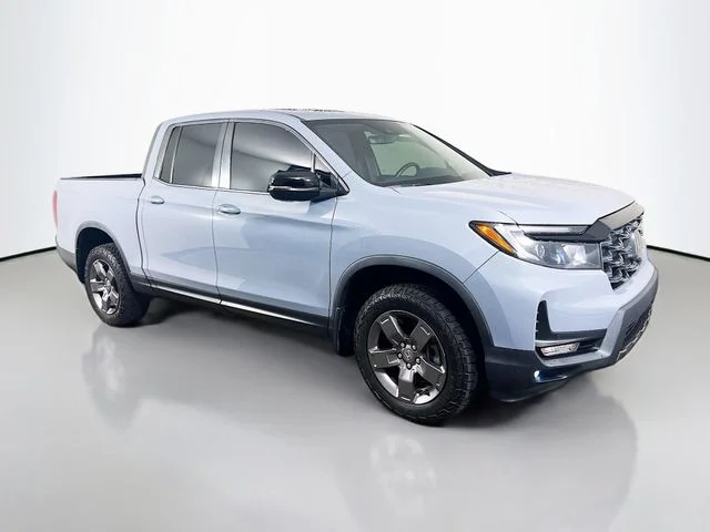 Used 2024 Sonic Gray Pearl Honda TrailSport image 24