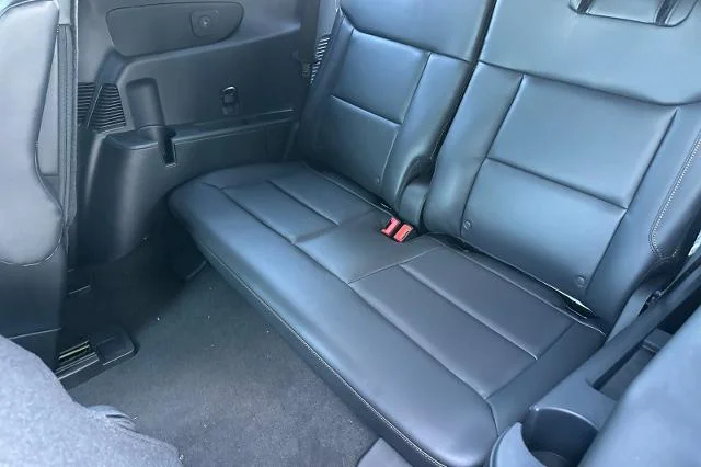 New 2026 Carbonized Gray Metallic Ford Tremor® image 37