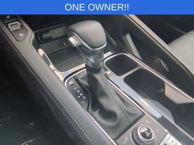 Used 2022 Green Kia EX image 19