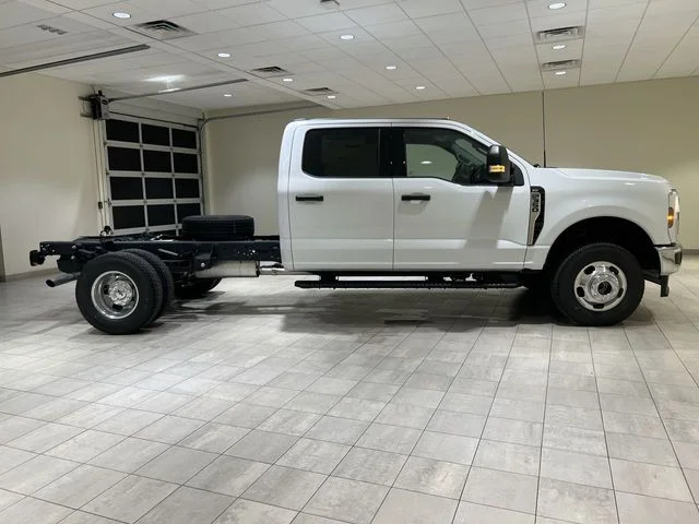 New 2026 White Ford XLT image 6