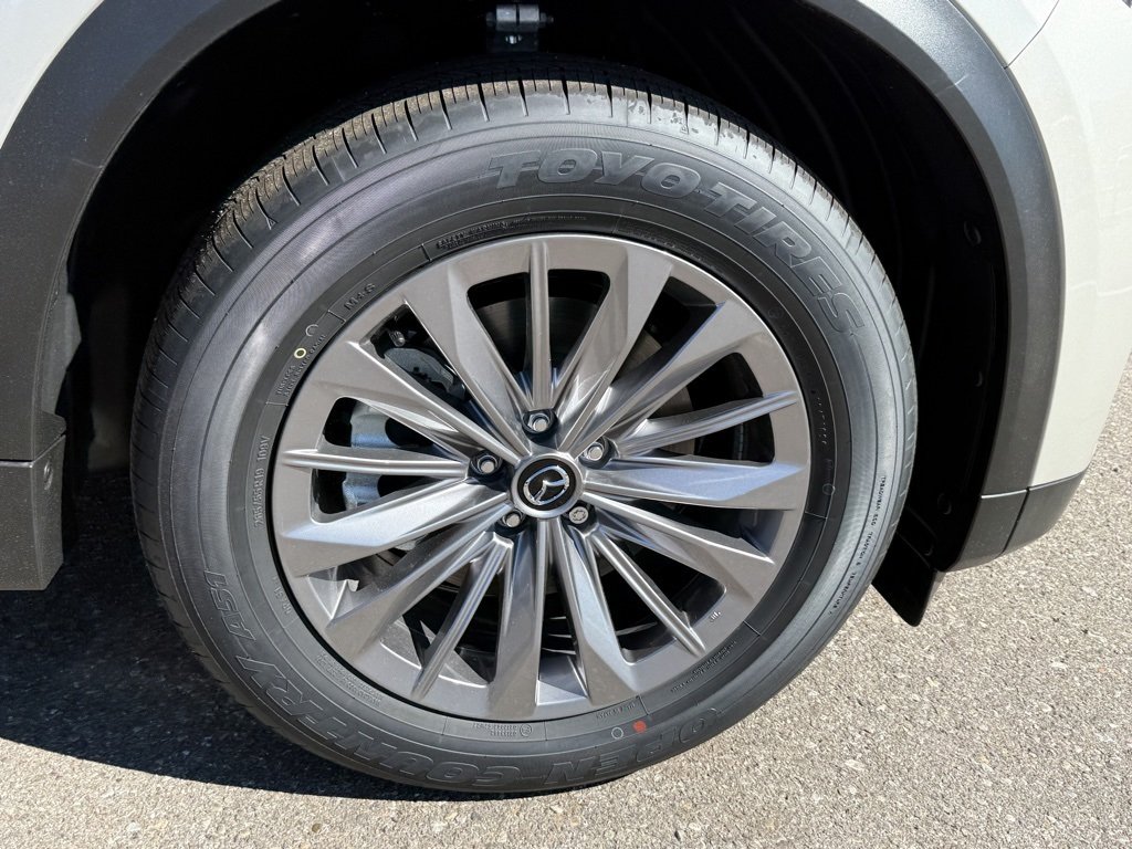 2025 Mazda CX-90 Preferred Package - Photo 27