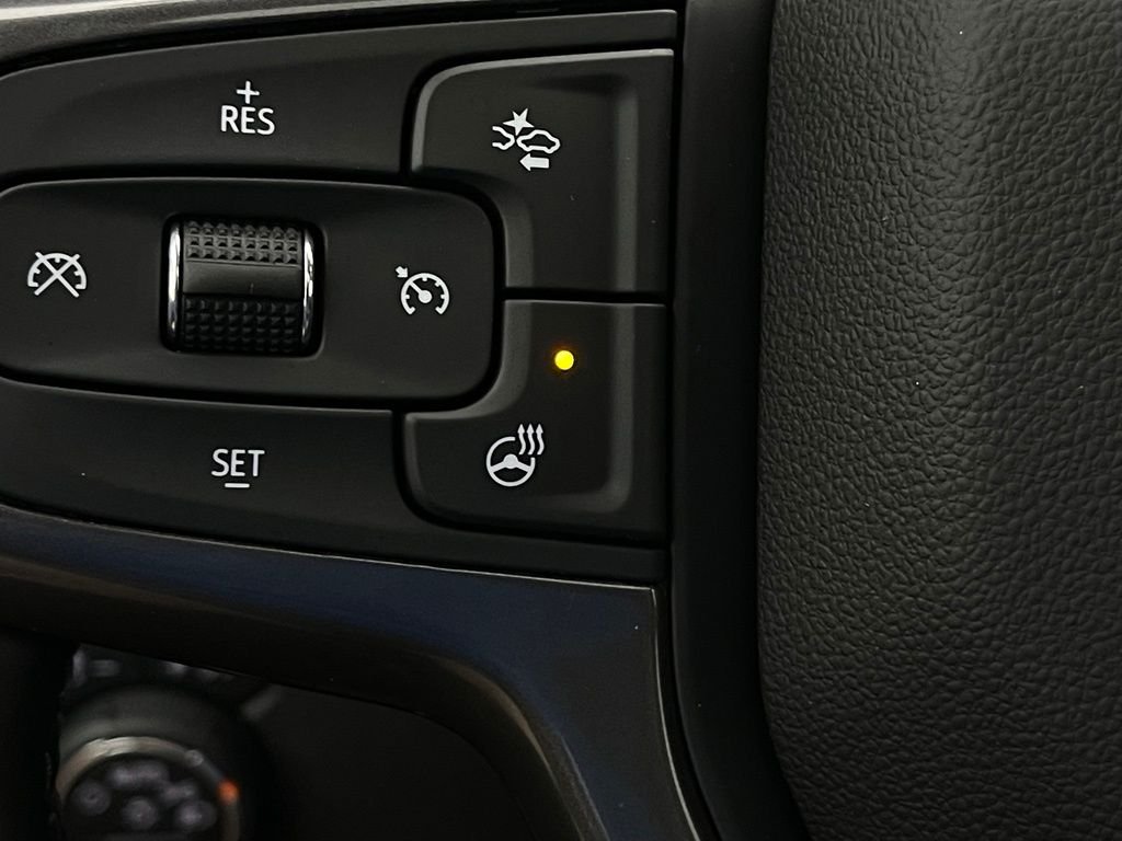 Used 2026 Summit White Chevrolet High Country image 25