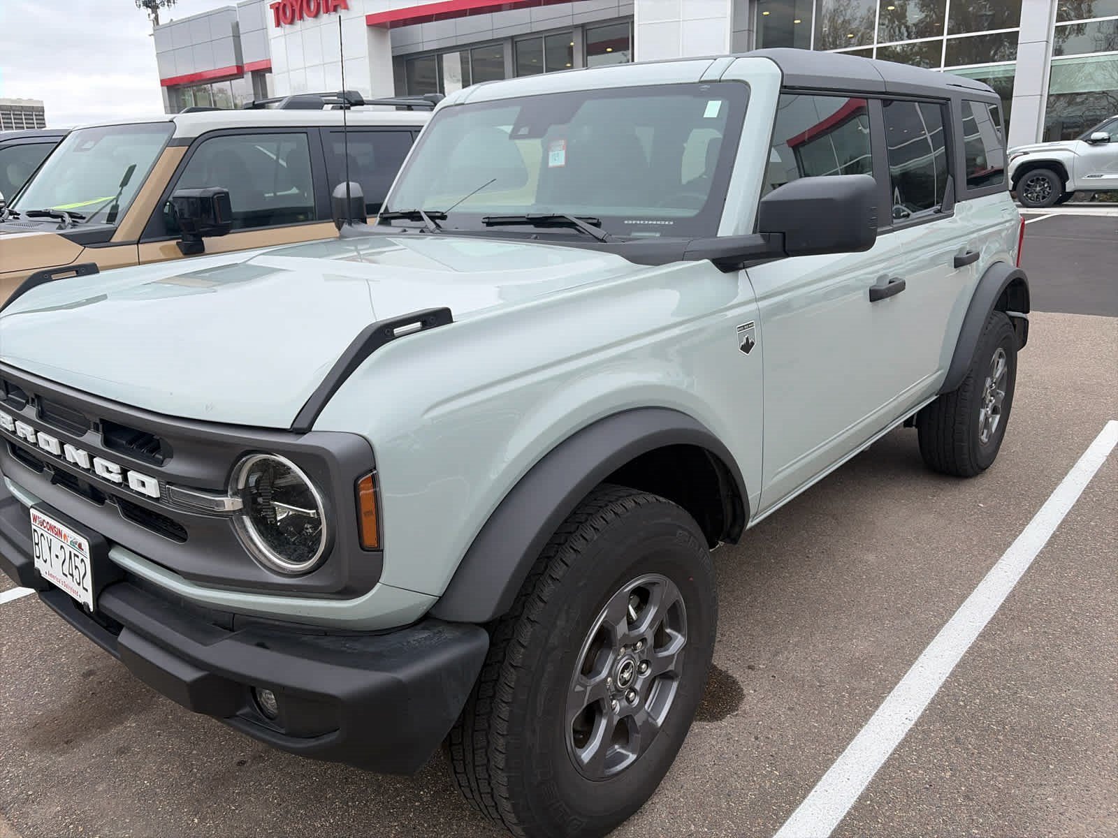 Used 2024 Cactus Gray Ford Big Bend image 3