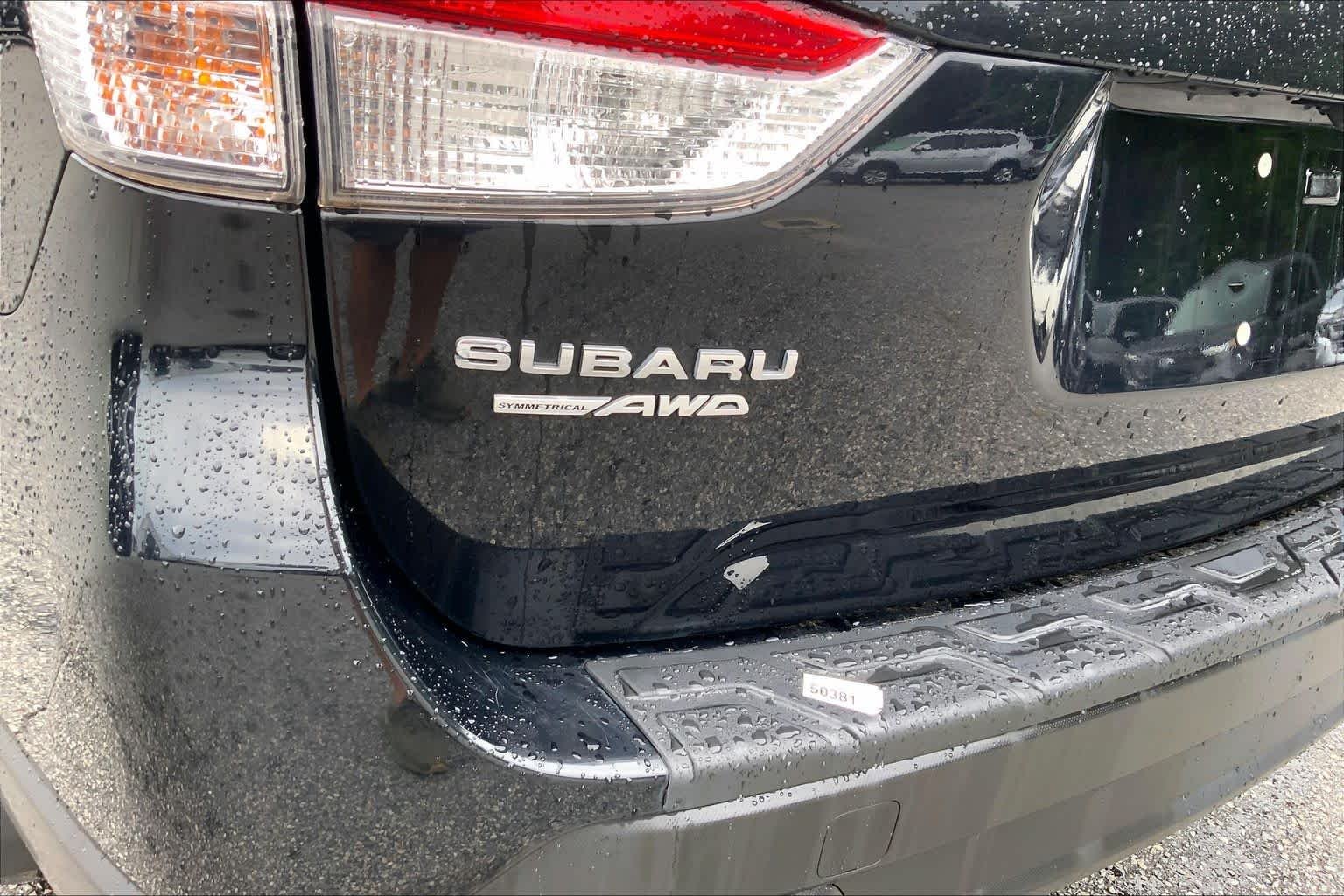 Used 2020 Crystal Black Silica Subaru Limited image 30