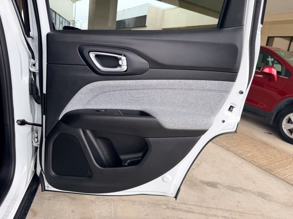 Used 2023 White Jeep Sport image 31