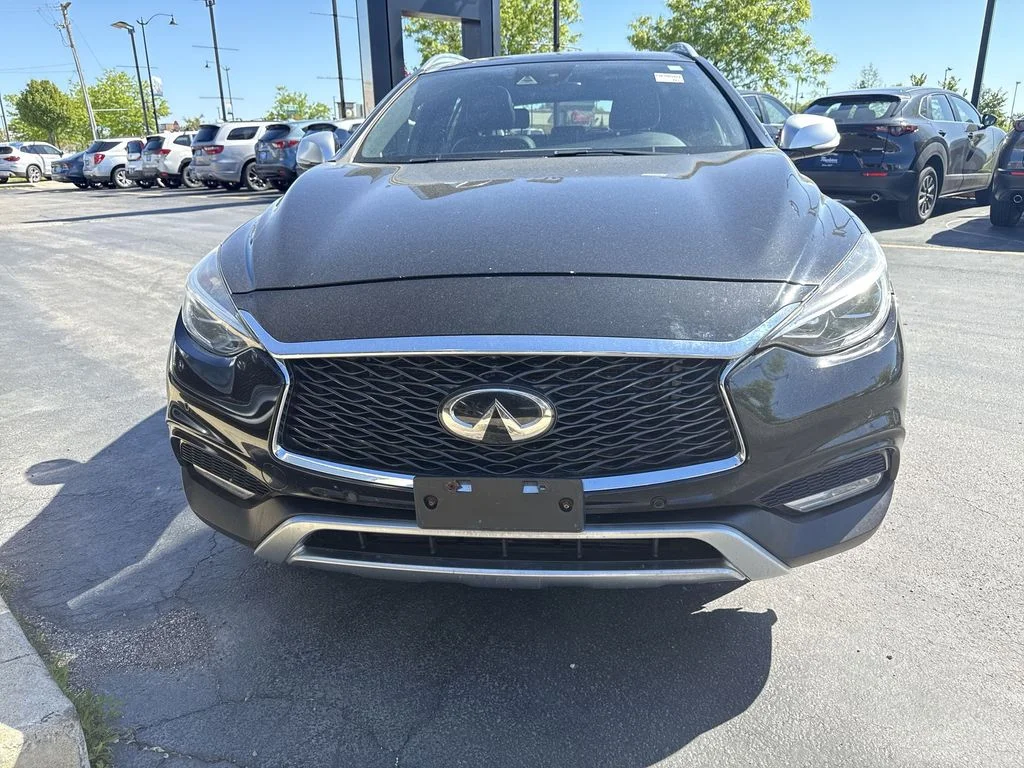 Used 2017 Black INFINITI Premium image 6