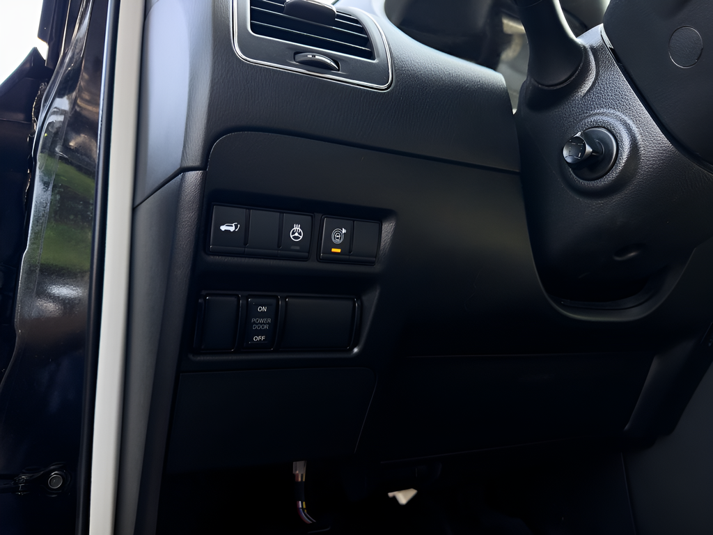 Used 2023 Black INFINITI Premium Select image 19
