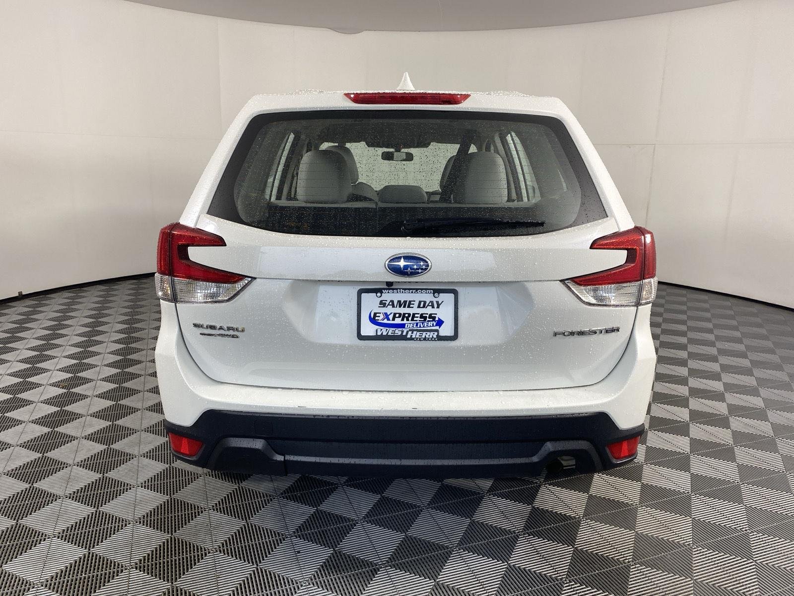 Used 2023 Crystal White Pearl Subaru Base image 6
