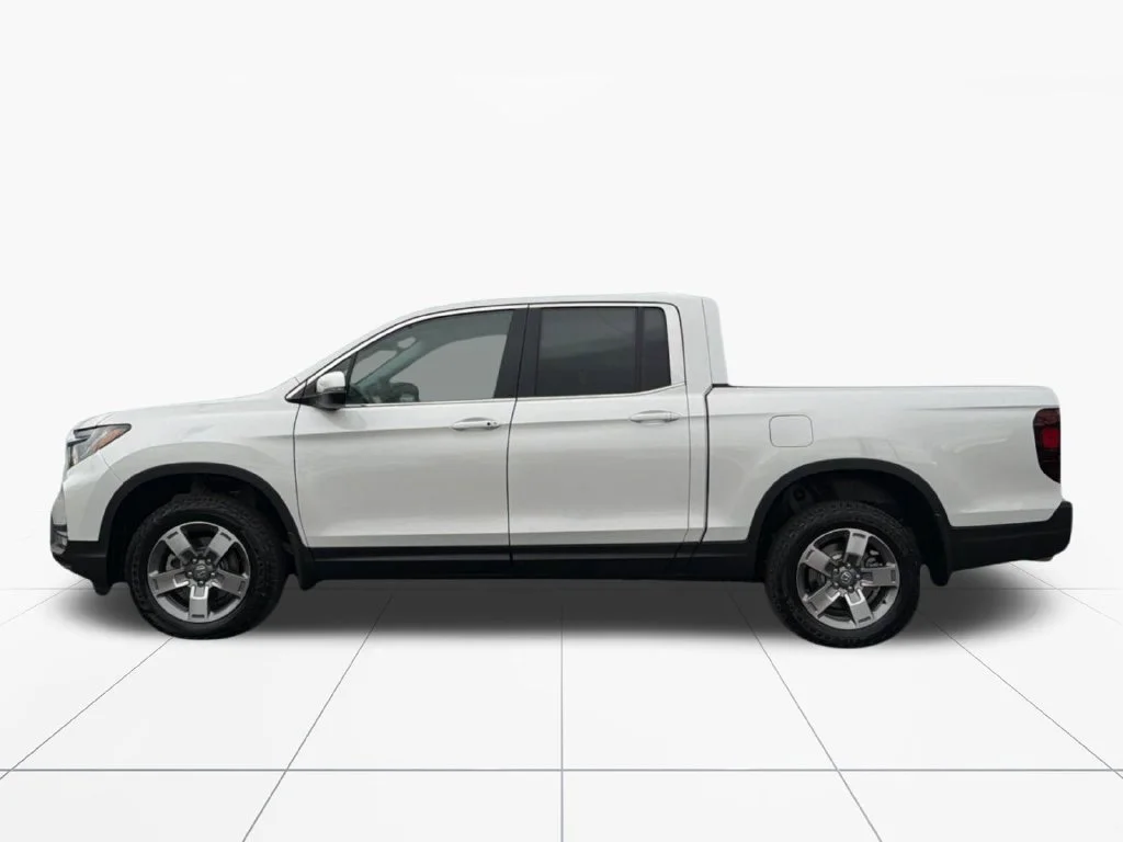 New 2026 Platinum White Pearl Honda RTL image 7