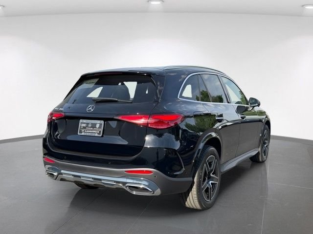 New 2026 Black Mercedes-Benz GLC 300 image 8