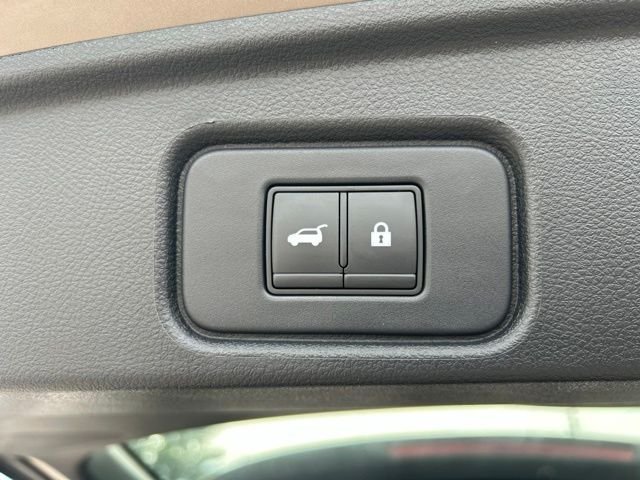 Used 2023 Beige Nissan Platinum image 14