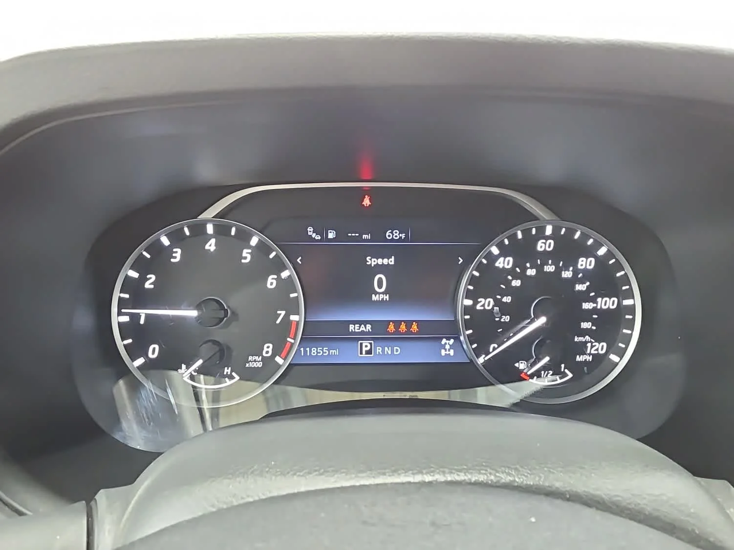 Used 2025 Whi/white Nissan SV image 21