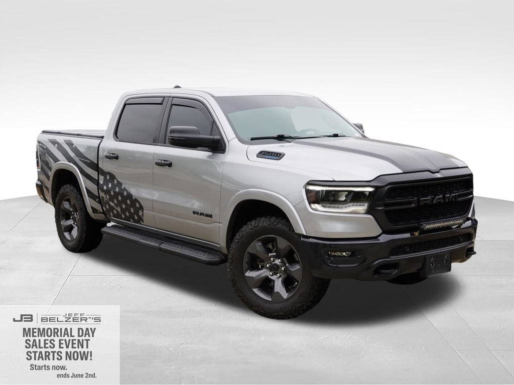 2024 RAM 1500 Big Horn/Lone Star 4x4 Crew Cab 5'7's photo