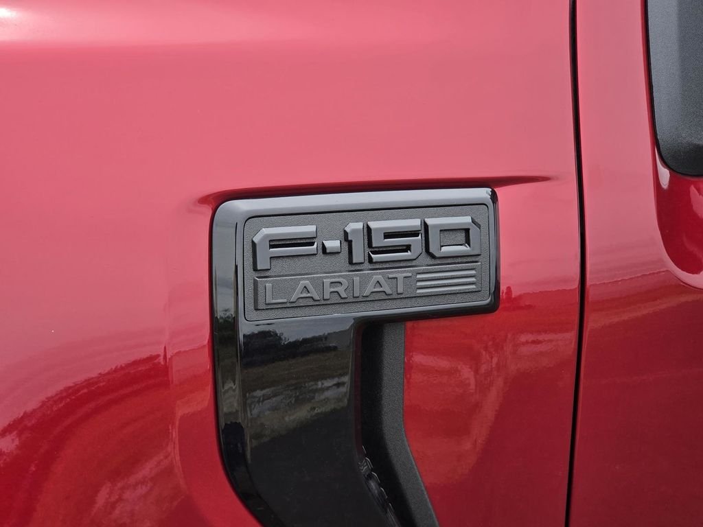 New 2026 Ruby Red Metallic Tinted Clearcoat Ford Lariat® image 43