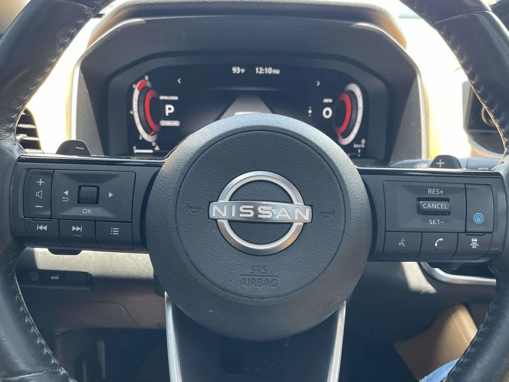 Used 2023 Red Nissan Platinum image 24