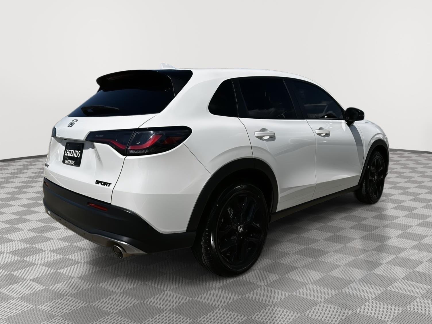 Used 2024 Platinum White Pearl Honda Sport image 6