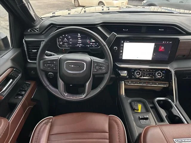 Used 2026  GMC Denali Ultimate image 18