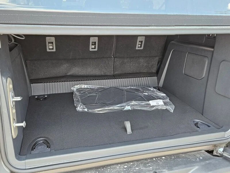 2025 Ford Bronco 4-Door Base - Photo 13