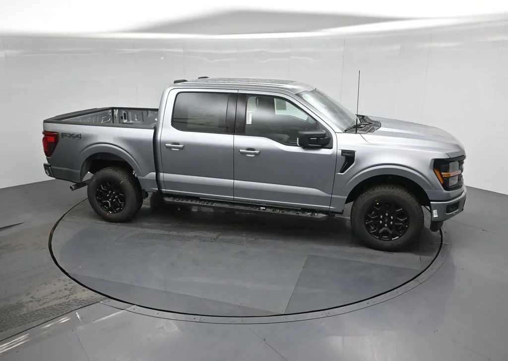 New 2026 Iconic Silver Metallic Ford XLT image 50