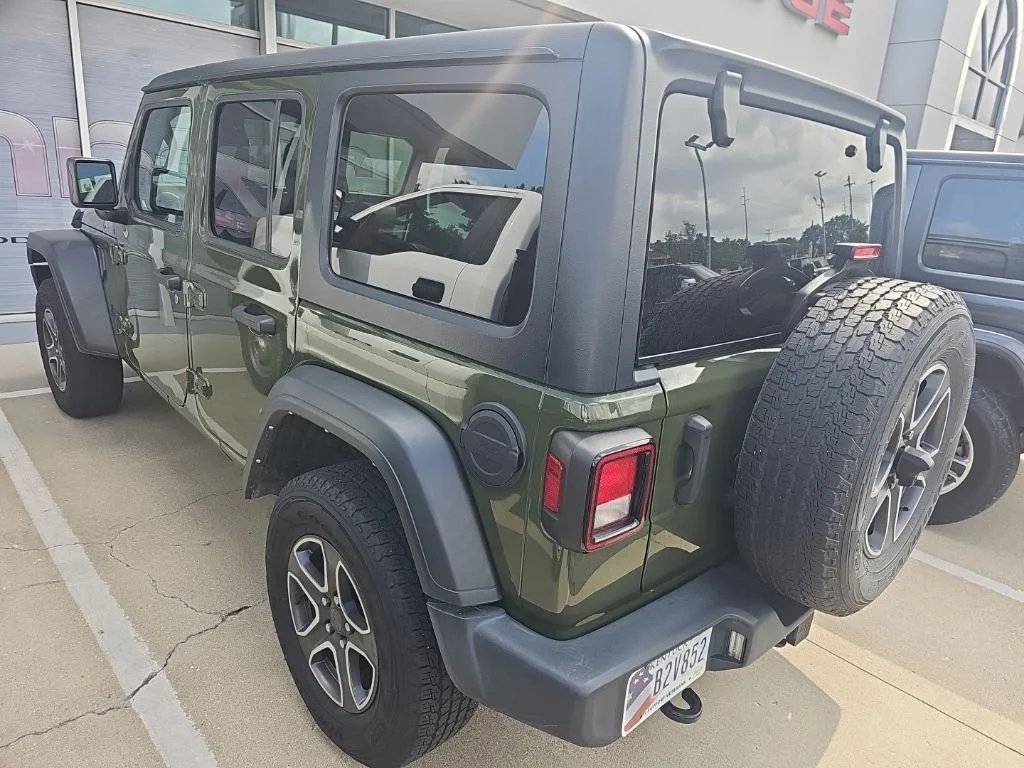 Used 2021 Green Jeep Unlimited Sport S image 6
