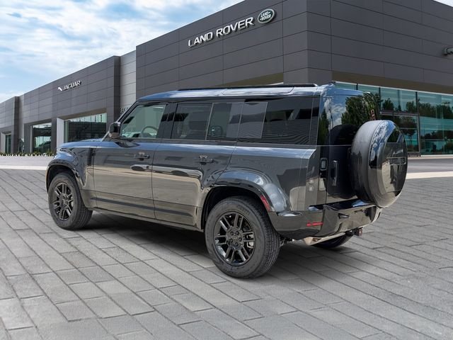 New 2026 Carpathian Grey Land Rover X-Dynamic SE image 3
