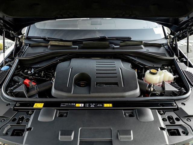 New 2026 Santorini Black LAND ROVER SE image 40