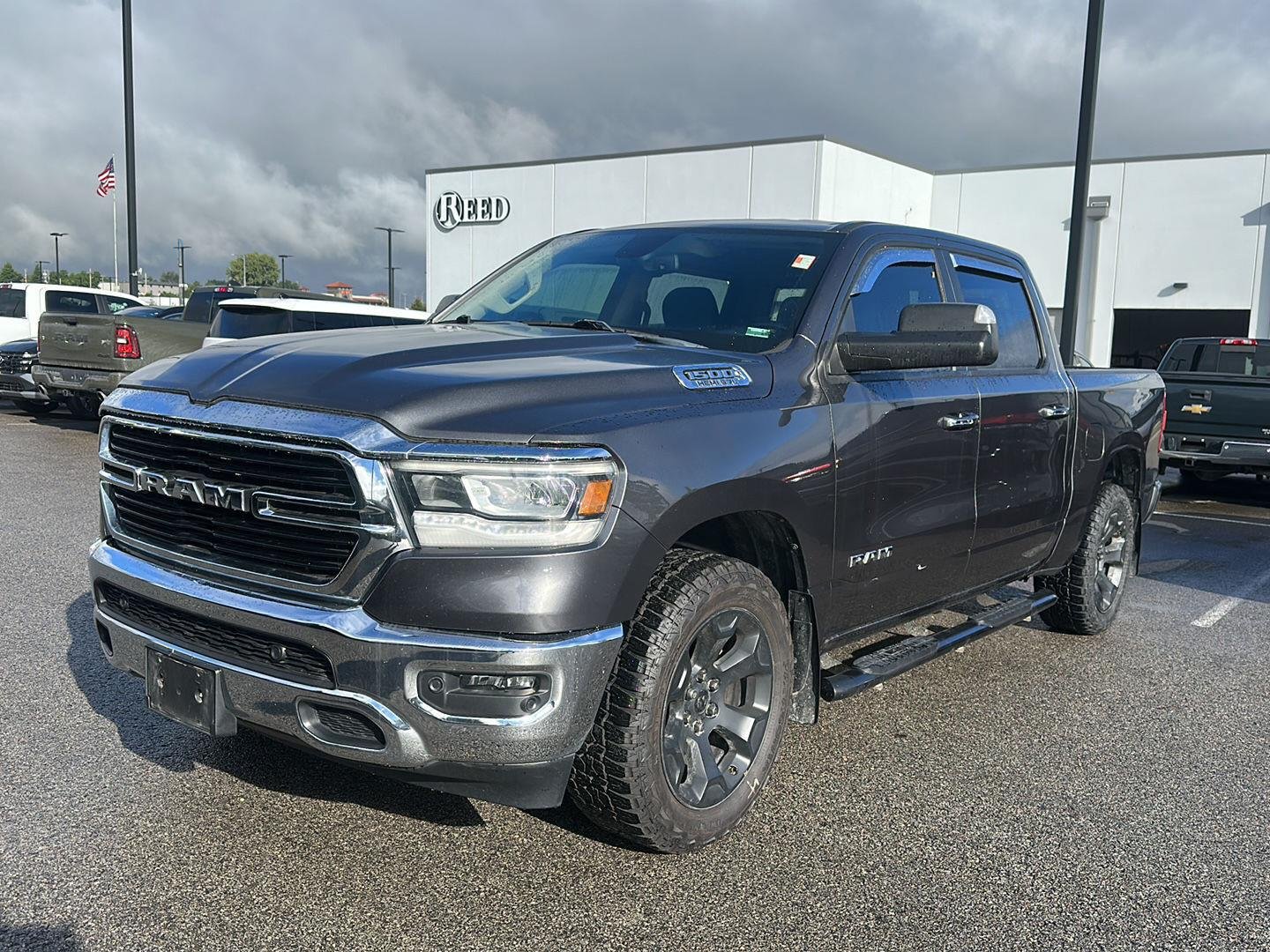 Used 2019 RAM Ram 1500 Pickup Big Horn/Lone Star with VIN 1C6SRFFT6KN560928 for sale in Kansas City