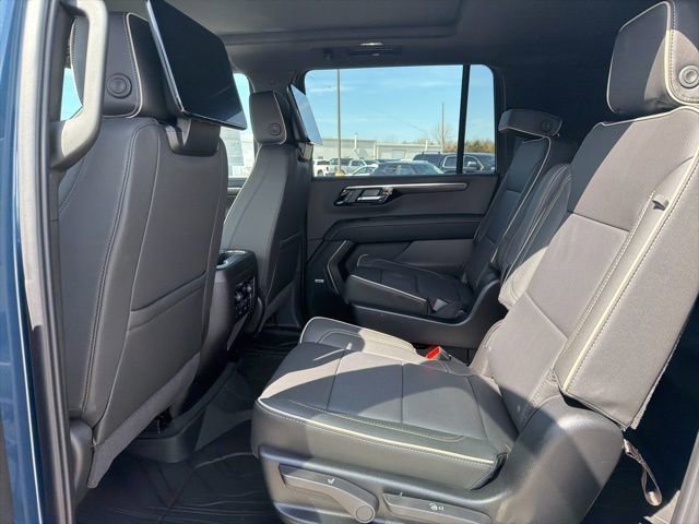 2026 Chevrolet Suburban Premier - Photo 35