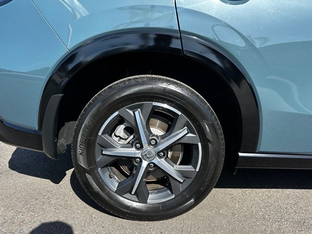 Used 2024  Honda EX-L image 11