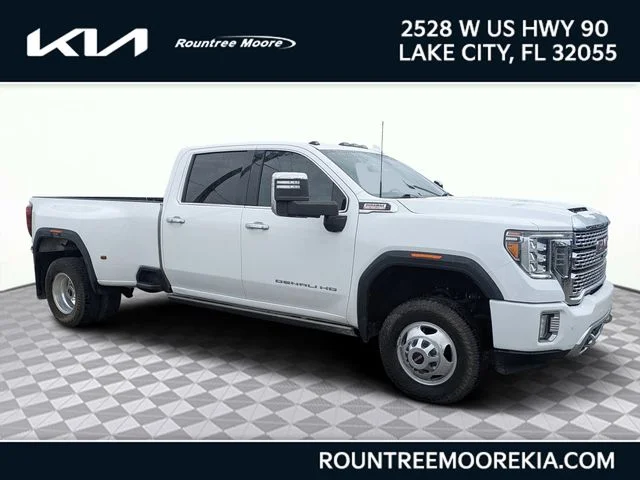 2021 GMC Sierra 4WD Crew Cab Long Box DRW Denali's photo
