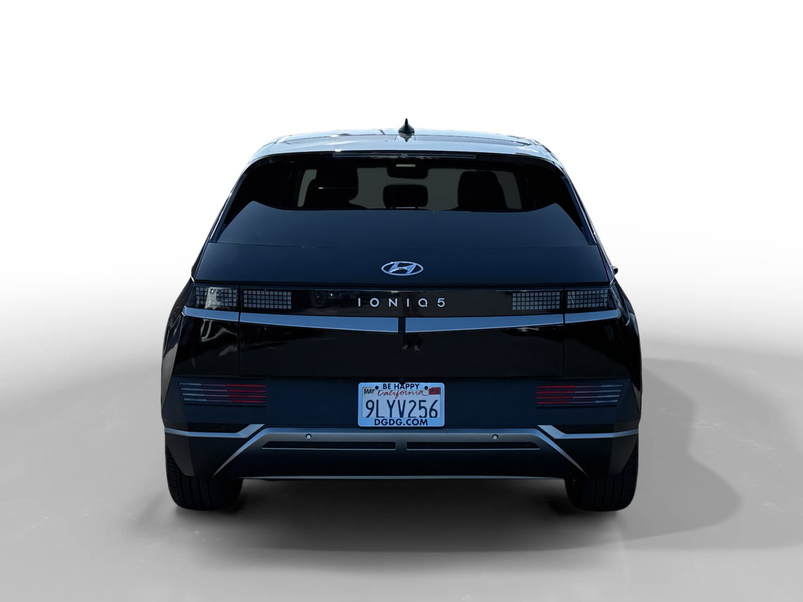 Used 2024 Black Hyundai SEL image 4