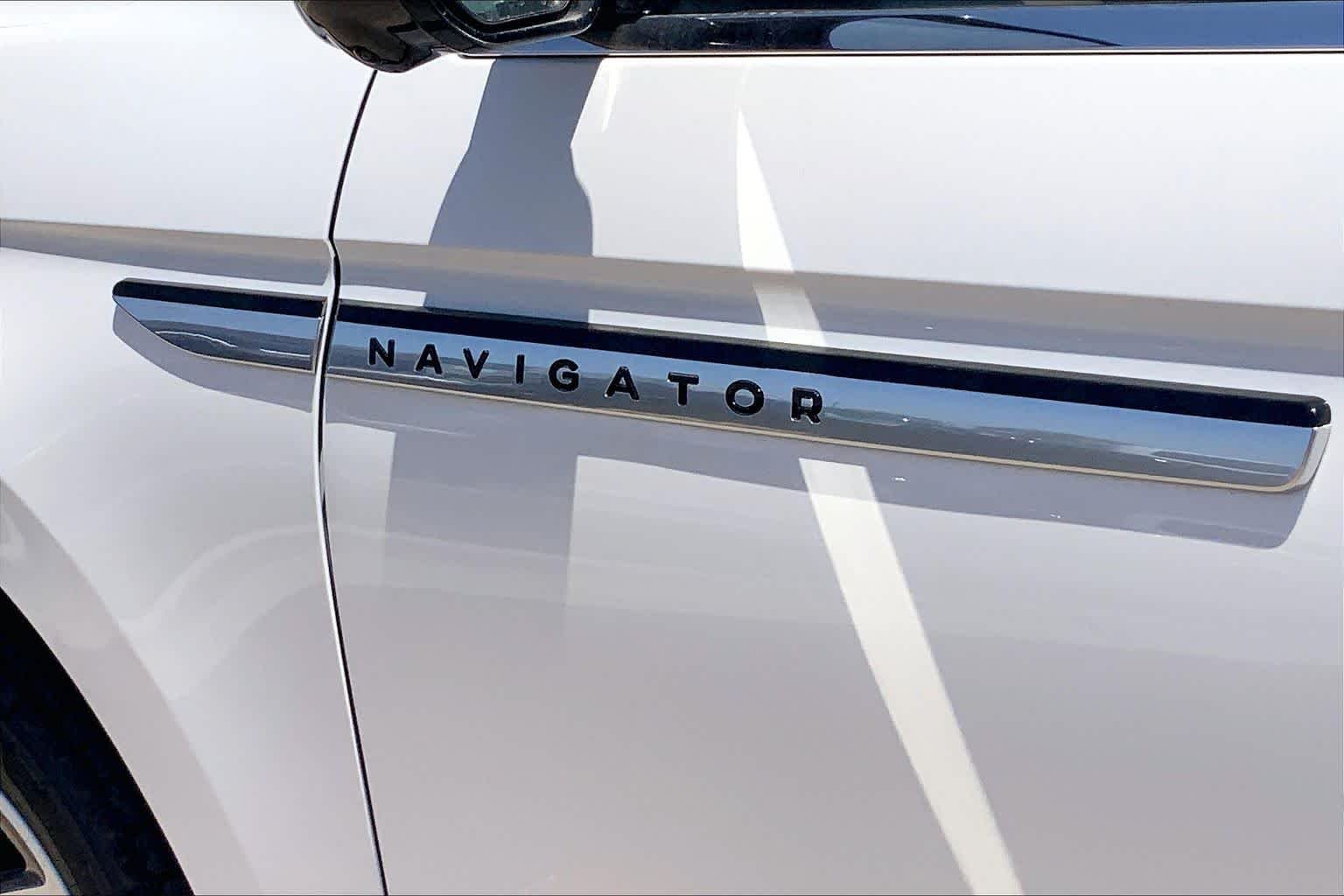 New 2026 Pristine White Metallic Tri-Coat Lincoln Reserve image 15