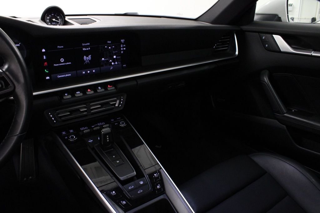 Used 2024  Porsche Carrera 4S image 24