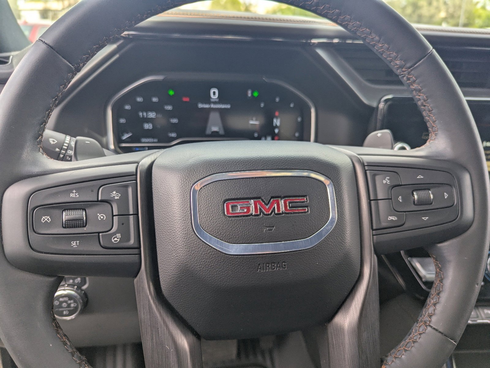 Used 2024 Onyx Black GMC AT4 image 29