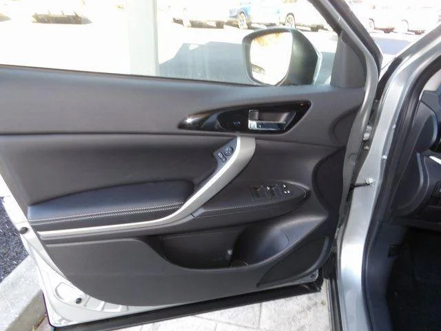 2026 Mitsubishi Eclipse Cross SE - Photo 18