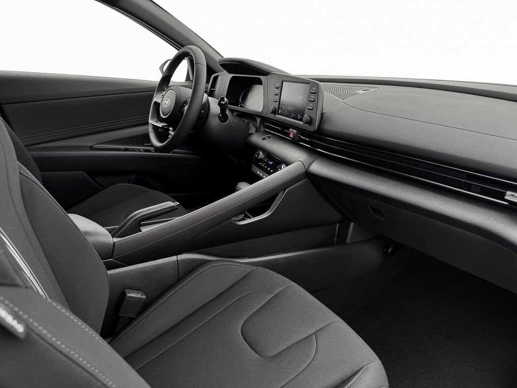 2025 Hyundai Elantra SEL - Photo 22