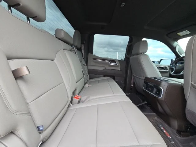 Used 2025 White Chevrolet LTZ image 14