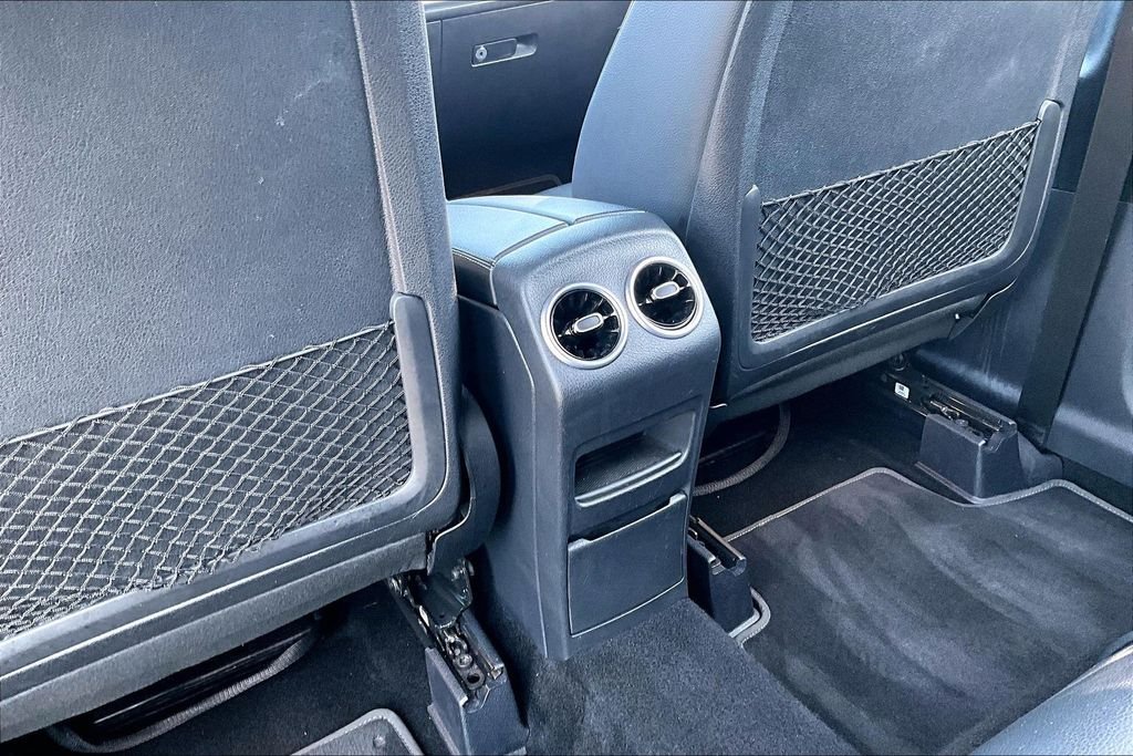Used 2021 Black Mercedes-Benz GLB 250 image 25