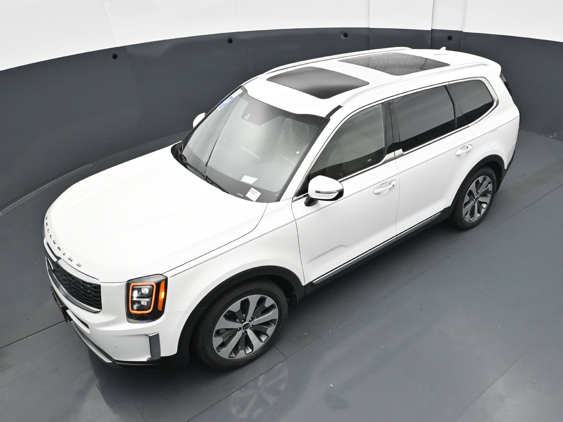 Used 2020 Snow White Pearl Kia SX AWD image 43