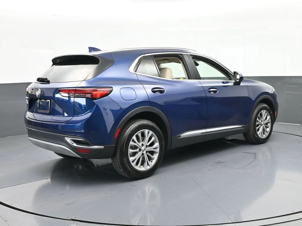 Used 2023 Sapphire Metallic Buick Preferred image 5