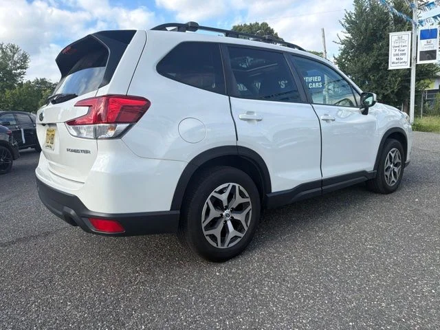 Used 2024 Crystal White Pearl Subaru Premium image 4